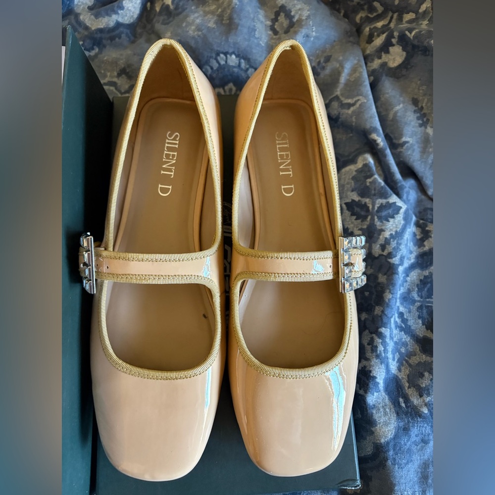 Size 40 (9-9.5) Mary Jane by Silent D